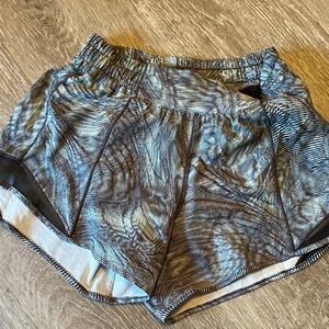 Lululemon Athletica Women's Patterned Shorts